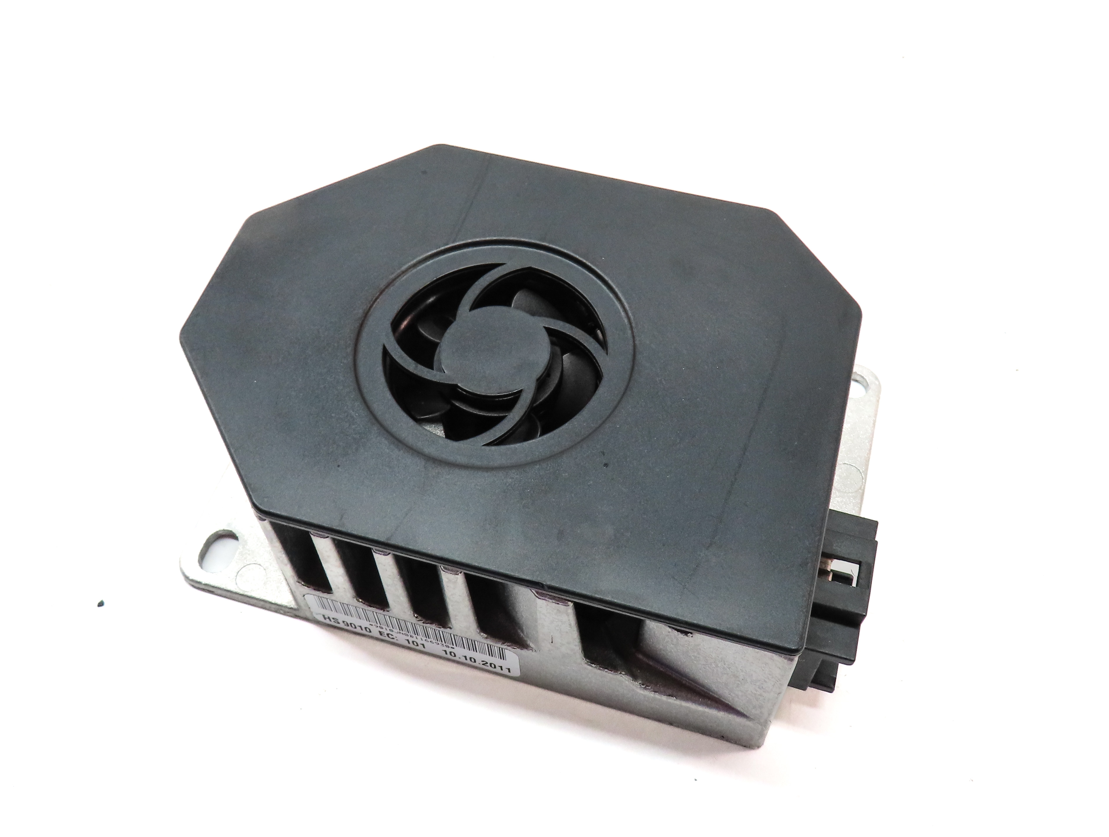2012 MERCEDES E350 (W212) RADIO STEREO SOUND SYSTEM SUBWOOFER AMP AMPLIFIER — exact item pictured